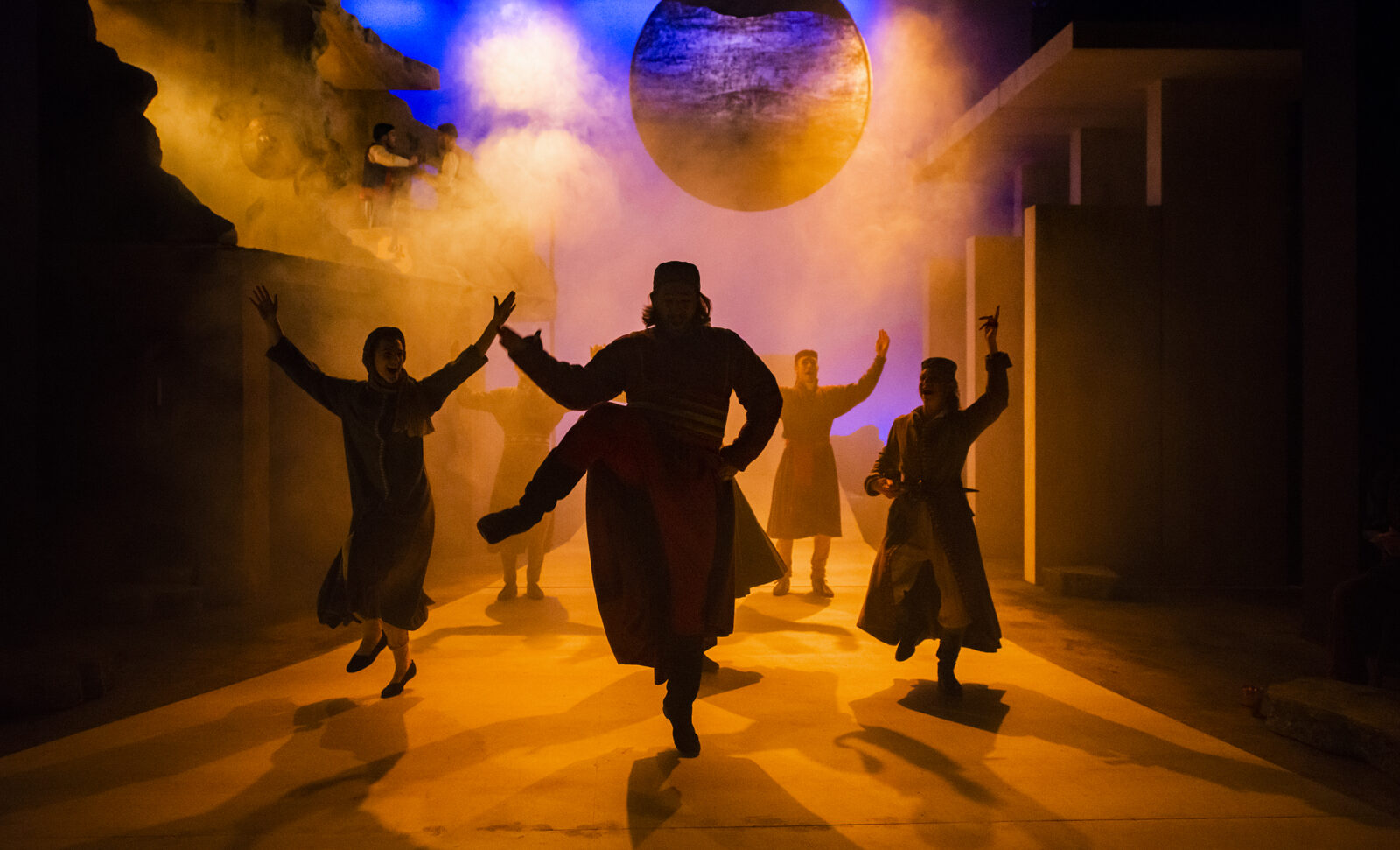 what-does-an-artistic-director-do-get-into-theatre